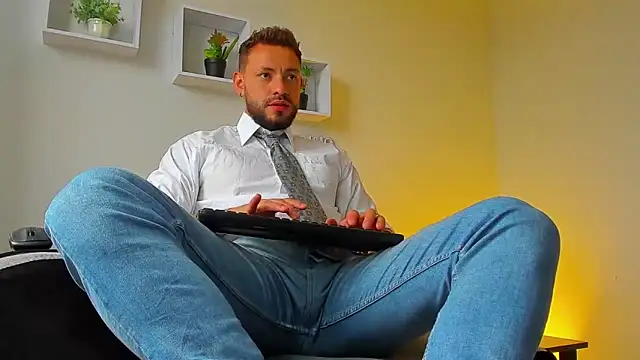 Snapshot of DIMITRI_MASTEER chatting on September 15, 2025, 8:42 pm DIMITRI MASTEER online show from September 15, 2025, 8:42 pm