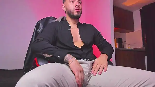 Snapshot of DIMITRI_MASTEER chatting on February 24, 2026, 4:43 am DIMITRI MASTEER online show from February 24, 2026, 4:43 am