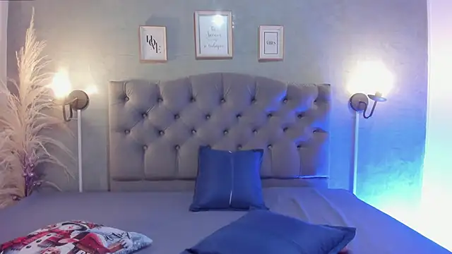 Snapshot of GiannaSlimJB chatting on November 26, 2025, 3:29 am GiannaSlimJB online show from November 26, 2025, 3:29 am