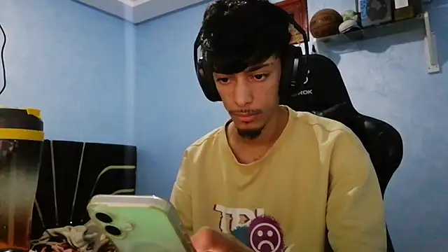 Snapshot of Dark_DesireX chatting on March 31, 2026, 12:27 pm Dark DesireX online show from March 31, 2026, 12:27 pm