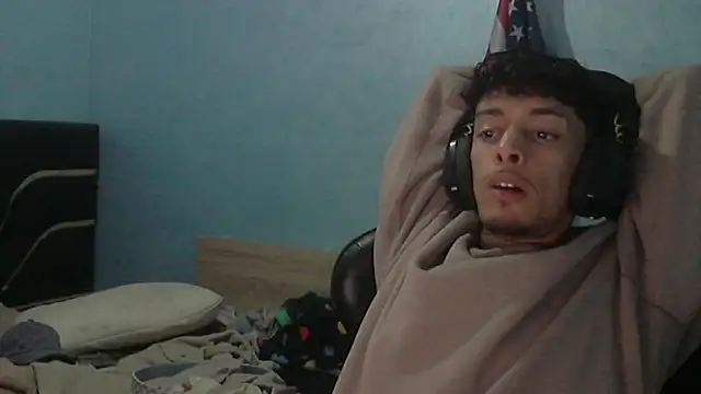 Snapshot of Dark_DesireX chatting on April 12, 2026, 2:33 pm Dark DesireX online show from April 12, 2026, 2:33 pm