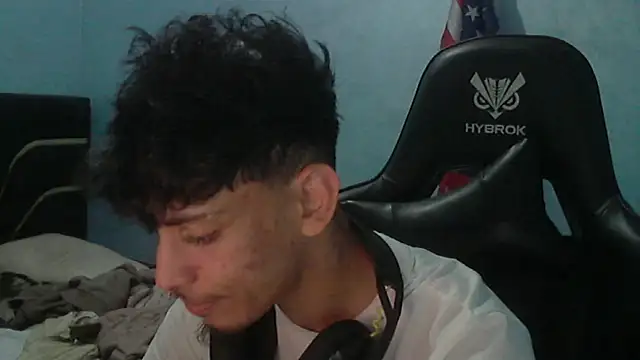 Snapshot of Dark_DesireX chatting on April 15, 2026, 9:48 pm Dark DesireX online show from April 15, 2026, 9:48 pm