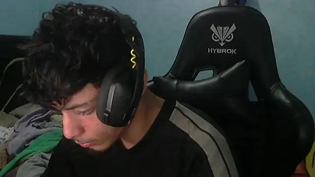 Snapshot of Dark_DesireX chatting on April 16, 2026, 12:06 pm Dark DesireX online show from April 16, 2026, 12:06 pm