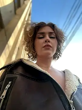 KellyKeler online show from November 28, 2025, 12:19 pm