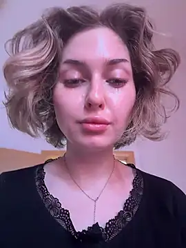 KellyKeler online show from March 5, 2026, 11:39 am