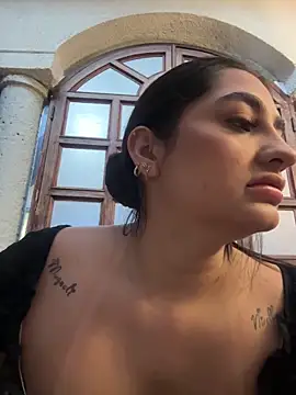 JasmineRhodes online show from March 13, 2026, 12:12 pm