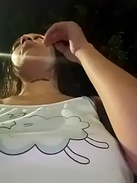 Arii collins1 online show from November 13, 2025, 1:37 am