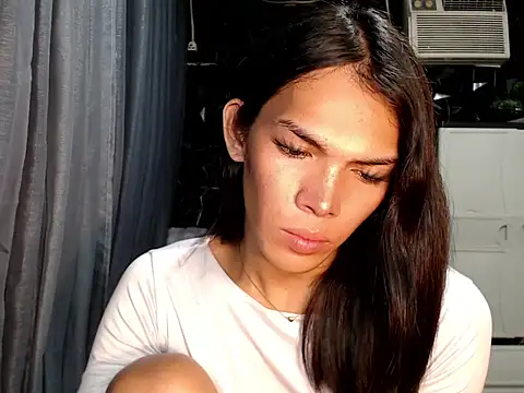 Snapshot of ladyhotcuming chatting on June 4, 2026, 7:20 pm ladyhotcuming online show from June 4, 2026, 7:20 pm
