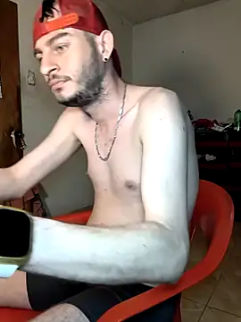 Snapshot of bigcockwhite777 chatting on September 20, 2025, 11:17 pm bigcockwhite777 online show from September 20, 2025, 11:17 pm