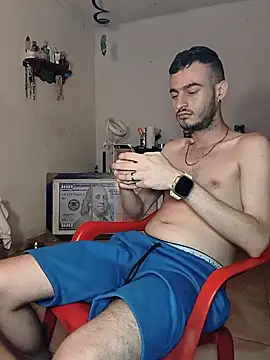 Snapshot of bigcockwhite777 chatting on October 5, 2025, 5:00 pm bigcockwhite777 online show from October 5, 2025, 5:00 pm