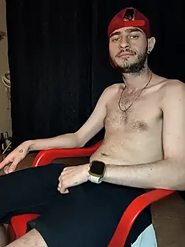 Snapshot of bigcockwhite777 chatting on November 12, 2025, 2:45 am bigcockwhite777 online show from November 12, 2025, 2:45 am