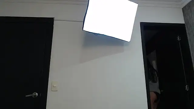 elamurray online show from September 18, 2025, 11:12 am