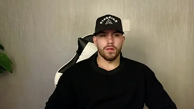 Snapshot of Ades_Lowe chatting on October 21, 2025, 12:17 pm Ades Lowe online show from October 21, 2025, 12:17 pm