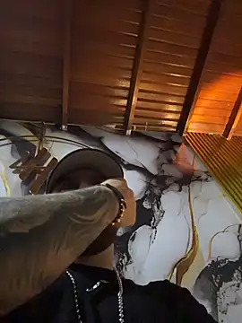 Snapshot of Ades_Lowe chatting on November 2, 2025, 7:11 am Ades Lowe online show from November 2, 2025, 7:11 am