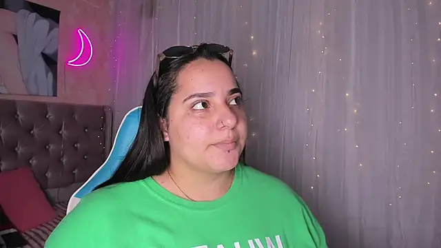 Snapshot of artemisa19 chatting on September 15, 2025, 6:41 pm artemisa19 online show from September 15, 2025, 6:41 pm