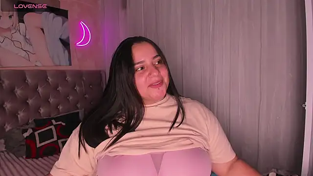 Snapshot of artemisa19 chatting on September 27, 2025, 10:53 am artemisa19 online show from September 27, 2025, 10:53 am