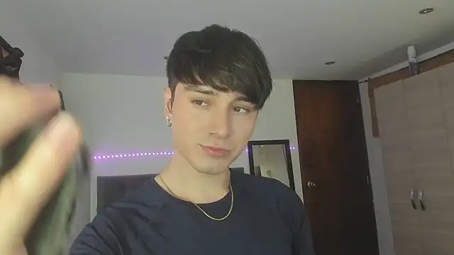 Snapshot of stevve_14 chatting on November 7, 2025, 3:50 am stevve 14 online show from November 7, 2025, 3:50 am