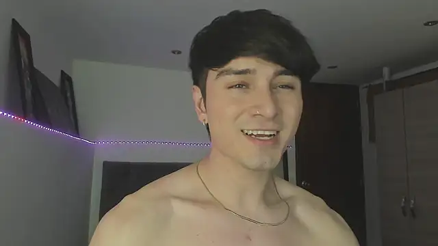 Snapshot of stevve_14 chatting on November 23, 2025, 2:44 am stevve 14 online show from November 23, 2025, 2:44 am