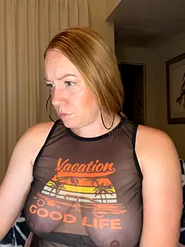 Snapshot of ChiliRoja chatting on September 11, 2025, 4:45 am ChiliRoja online show from September 11, 2025, 4:45 am