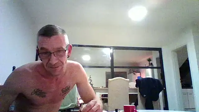 Kevinhot38 online show from December 14, 2025, 8:02 pm