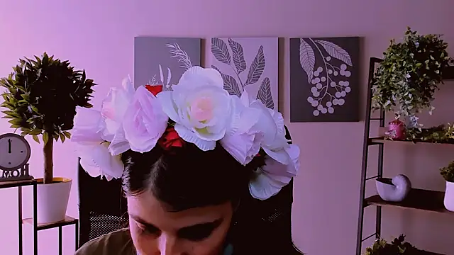 MartaEdams online show from September 30, 2025, 7:24 am