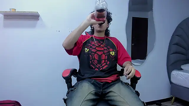 Snapshot of JackesTaylor chatting on October 2, 2025, 4:30 am JackesTaylor online show from October 2, 2025, 4:30 am