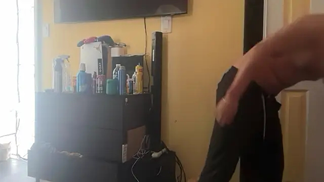 kSwisssxxx online show from October 12, 2025, 5:34 pm