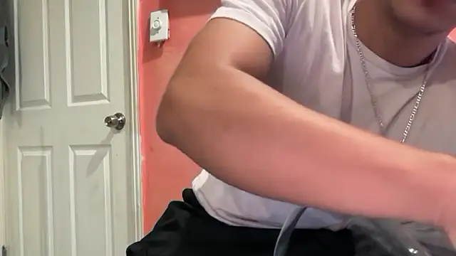 kSwisssxxx online show from November 3, 2025, 3:30 am