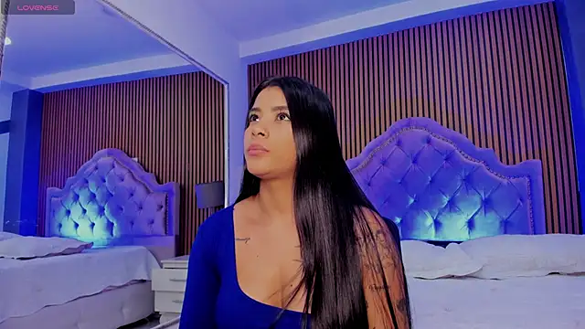 SelenaStonne online show from September 16, 2025, 8:32 pm