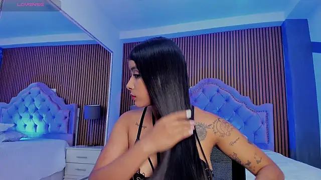 SelenaStonne online show from September 21, 2025, 7:48 pm