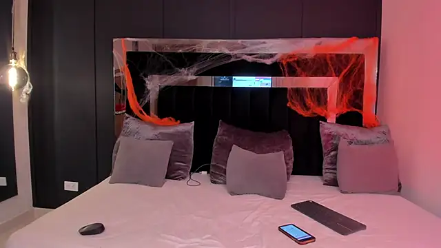 Snapshot of sofiaa_brown chatting on October 25, 2025, 5:04 am sofiaa brown online show from October 25, 2025, 5:04 am