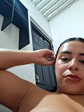 channell0 online show from November 5, 2025, 6:35 am