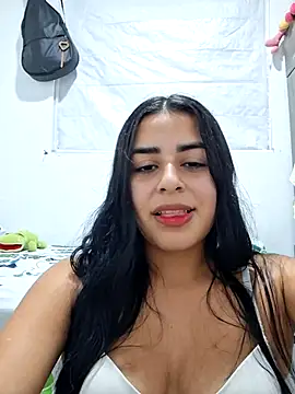 channell0 online show from April 18, 2026, 5:33 am