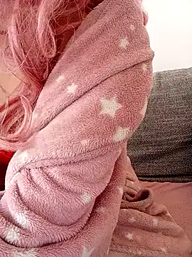 Alicia1010xh online show from October 13, 2025, 6:57 am