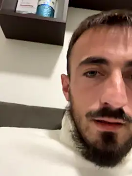 mario231197 online show from October 19, 2025, 7:03 pm