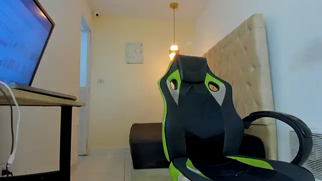 Darkknightx01 online show from November 13, 2025, 1:26 am