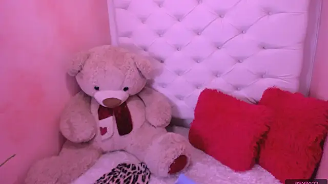 Snapshot of eimy_skinny_ chatting on May 13, 2026, 1:19 pm eimy skinny online show from May 13, 2026, 1:19 pm