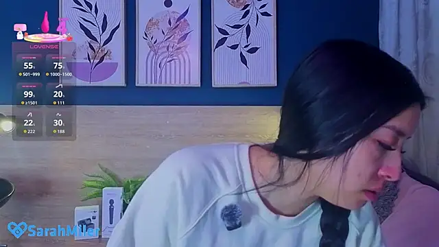 SarahMiler  online show from April 1, 2026, 12:06 pm
