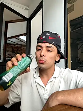 Jacobs0 online show from October 13, 2025, 2:06 pm