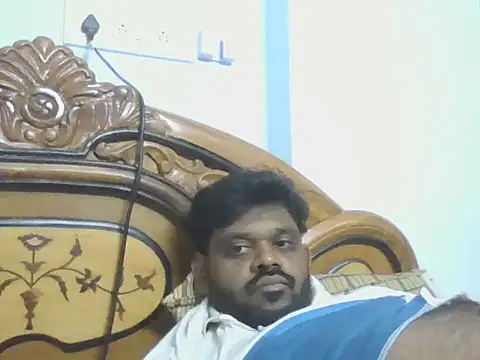 Snapshot of lustboystraight chatting on April 20, 2026, 10:11 pm lustboystraight online show from April 20, 2026, 10:11 pm