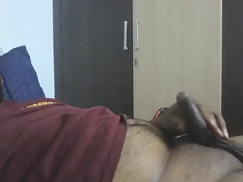 Snapshot of lustboystraight chatting on May 7, 2026, 7:19 pm lustboystraight online show from May 7, 2026, 7:19 pm