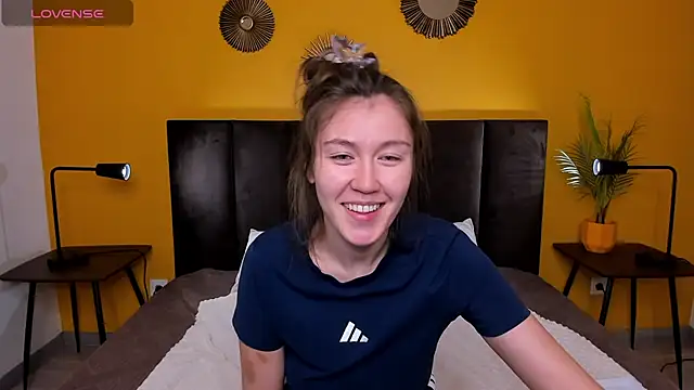 Tina Porter online show from November 22, 2025, 1:26 am