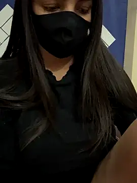 Cute-Sakhi online show from November 28, 2025, 5:21 am