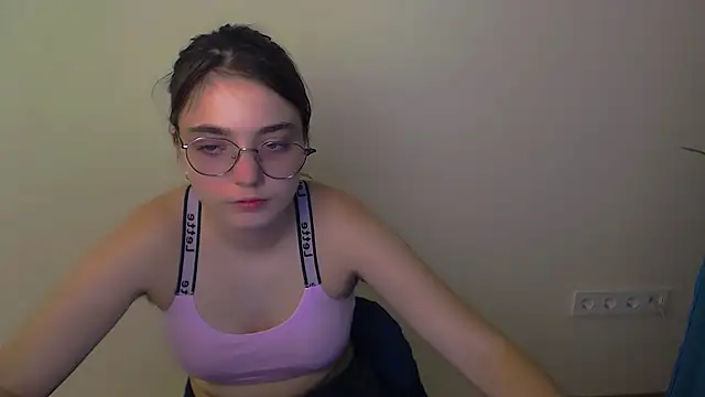 Sun Shine   online show from June 13, 2026, 9:57 pm