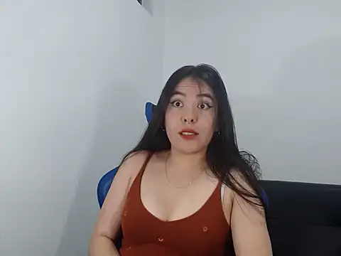 EloiseJun online show from October 6, 2025, 2:20 am