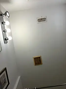 Snapshot of julio_p chatting on October 4, 2025, 2:20 am julio p online show from October 4, 2025, 2:20 am