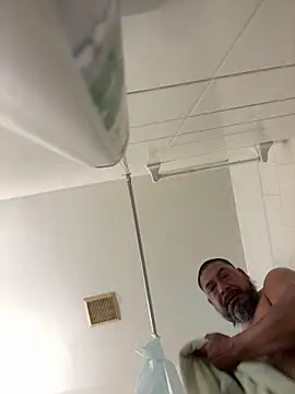 Snapshot of julio_p chatting on February 7, 2026, 11:58 am julio p online show from February 7, 2026, 11:58 am