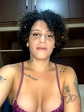 Snapshot of Babbsss chatting on October 31, 2025, 5:03 pm Babbsss online show from October 31, 2025, 5:03 pm