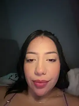 Snapshot of MissCat_ chatting on February 25, 2026, 1:04 am MissCat online show from February 25, 2026, 1:04 am