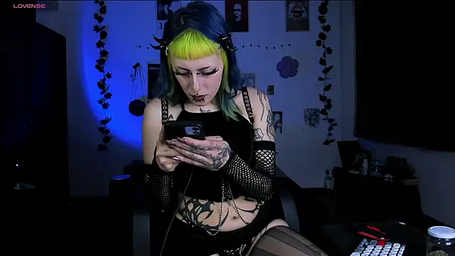 kattusauruss online show from February 14, 2026, 2:19 am